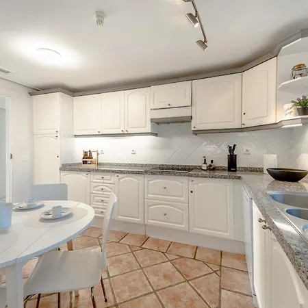 Vip Superior Dominion Apartment Estepona